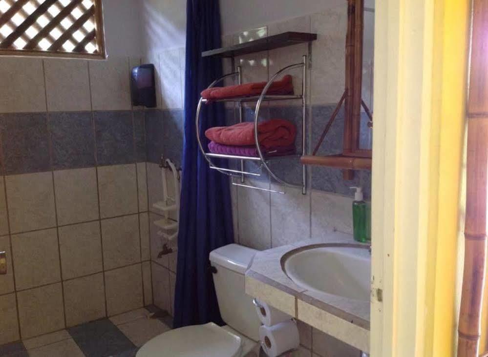 Las Casitas De Playa Negra Hostel Puerto Viejo de Talamanca Zewnętrze zdjęcie
