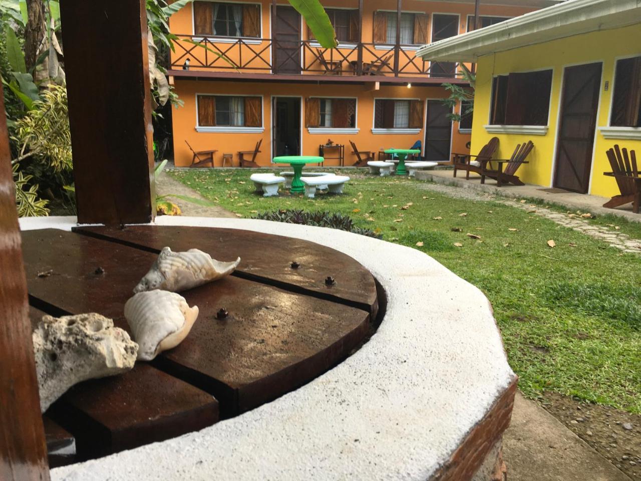 Las Casitas De Playa Negra Hostel Puerto Viejo de Talamanca Zewnętrze zdjęcie