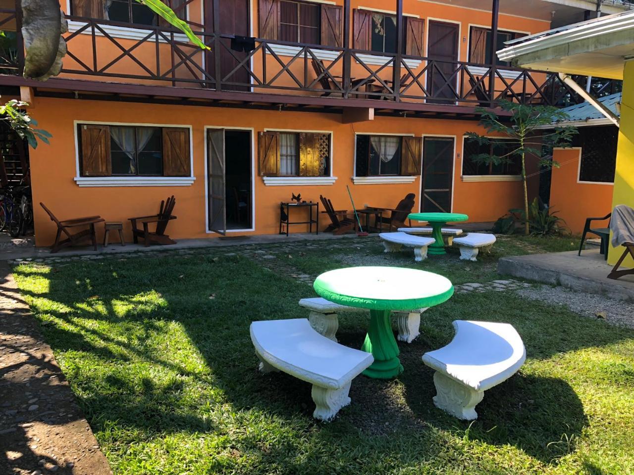 Las Casitas De Playa Negra Hostel Puerto Viejo de Talamanca Zewnętrze zdjęcie