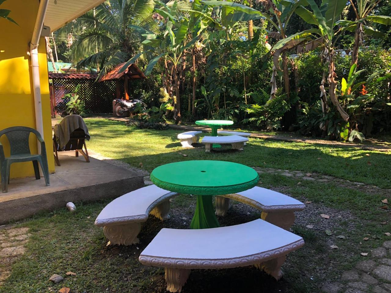 Las Casitas De Playa Negra Hostel Puerto Viejo de Talamanca Zewnętrze zdjęcie